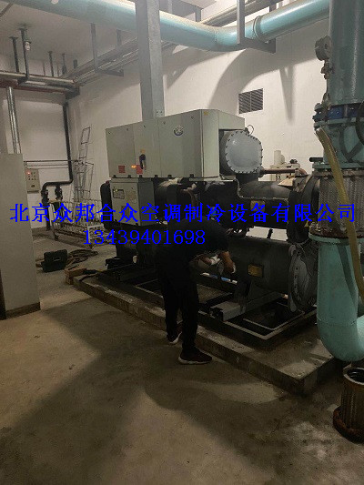 开利机组现场维修保养